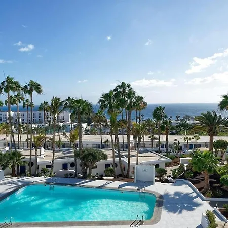 Ld 2 Bedrooms Apartment, 500m From The Beach, Swimming Pool Apartment *