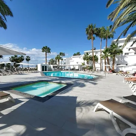 Ld 2 Bedrooms Apartment, 500m From The Beach, Swimming Pool *