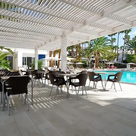 Ld 2 Bedrooms Apartment, 500m From The Beach, Swimming Pool 아파트